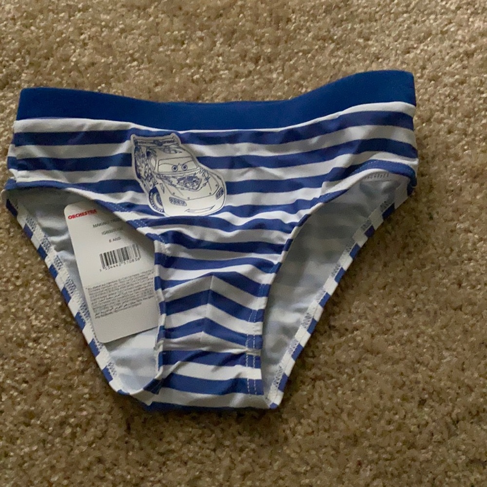 Bathing suit